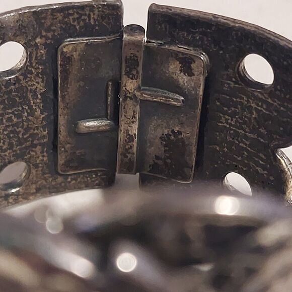 Zentall Hammered Metal Bangle Cuff Hinge Bracelet - Picture 6 of 7